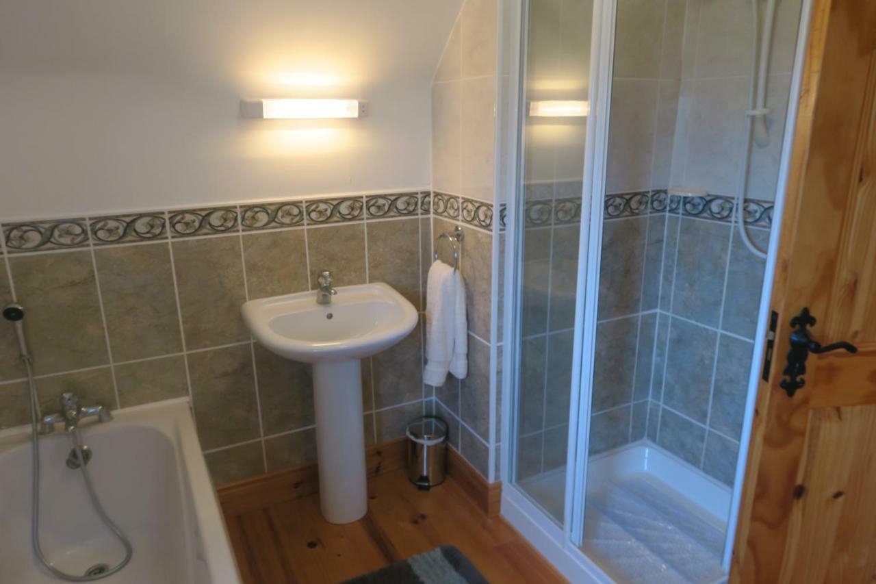Thistledown - Ballina - Crossmolina - County Mayo - Sleeps 8 - Sister Property To Inglewood מראה חיצוני תמונה