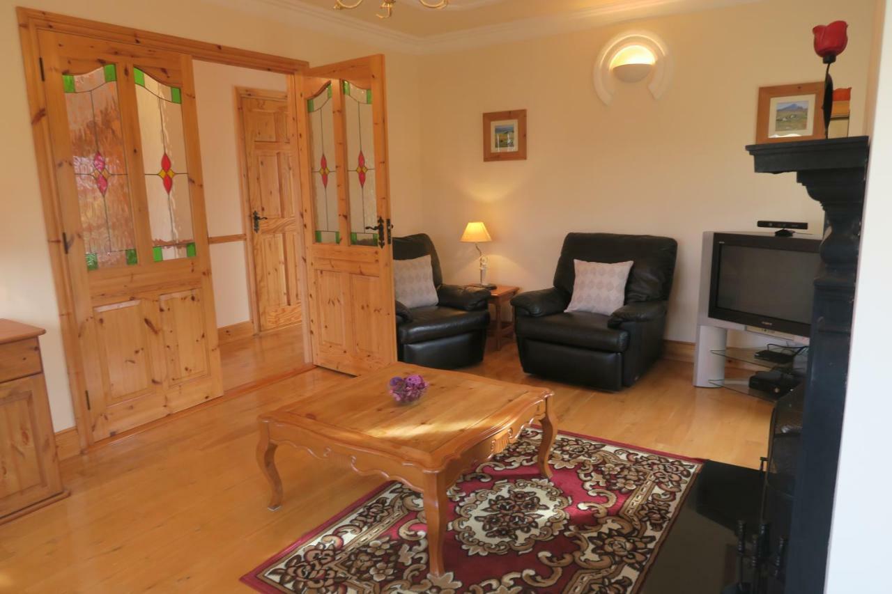 Thistledown - Ballina - Crossmolina - County Mayo - Sleeps 8 - Sister Property To Inglewood מראה חיצוני תמונה